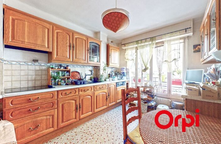 EXCLUSIVITE Lyon 6   117 M² avec balcon et place parking privative — photo 2
