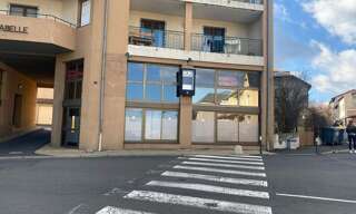 Commerce   m² à louer à Saint-Flour (15100)