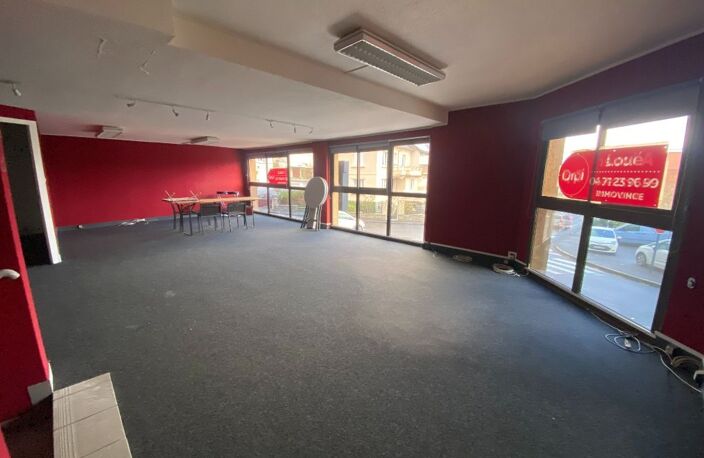 Local commercial Saint Flour 90 m2 — photo 4