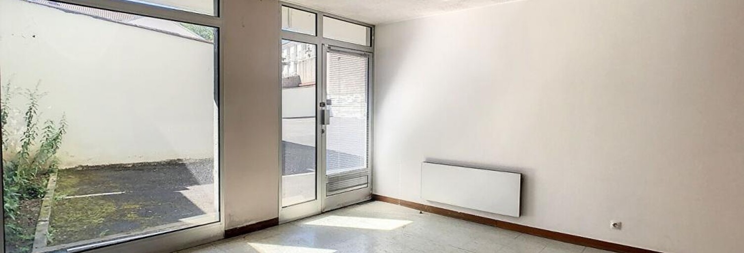 Commerce   m² à vendre à Aurillac (15000)