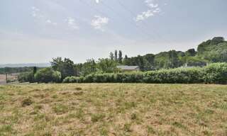 Terrain  1068 m² à vendre à Villieu-Loyes-Mollon (01800)