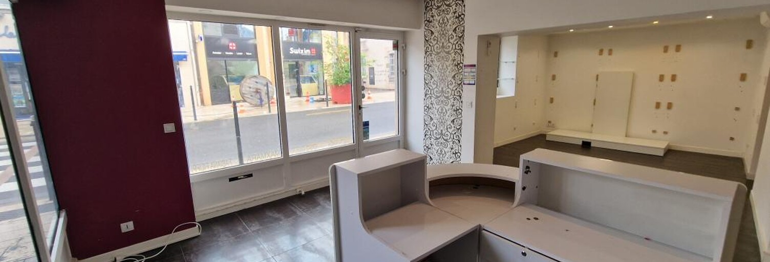 Commerce  80 m² à vendre à Saint-Genis-Pouilly (01630)