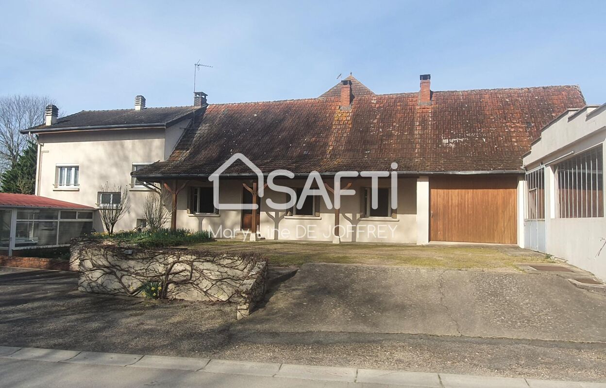 maison 12 pièces 207 m2 à vendre à Saint-Vincent-en-Bresse (71440)