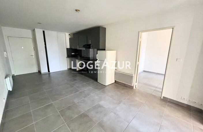 GOLFE JUAN - APPARTEMENT 1 CHAMBRE — photo 4