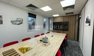 Bureau  210 m² à louer à Lyon 7 (69007)