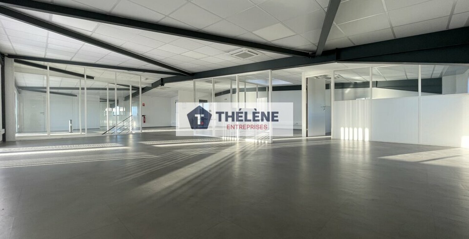 BUREAUX à LOUER — photo 1