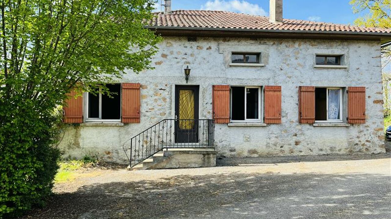 maison 4 pièces 115 m2 à vendre à Chabrac (16150)