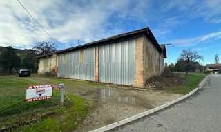 Garage  713 m² à vendre à Castelsarrasin (82100)