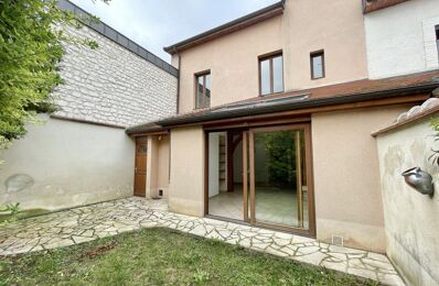 vente maison 325 000 € à proximité de Champigny (51370)