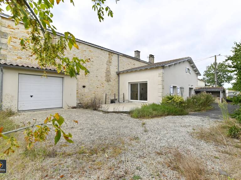 Maison en pierre de type longère 206 m² à MARIGNY — photo 1