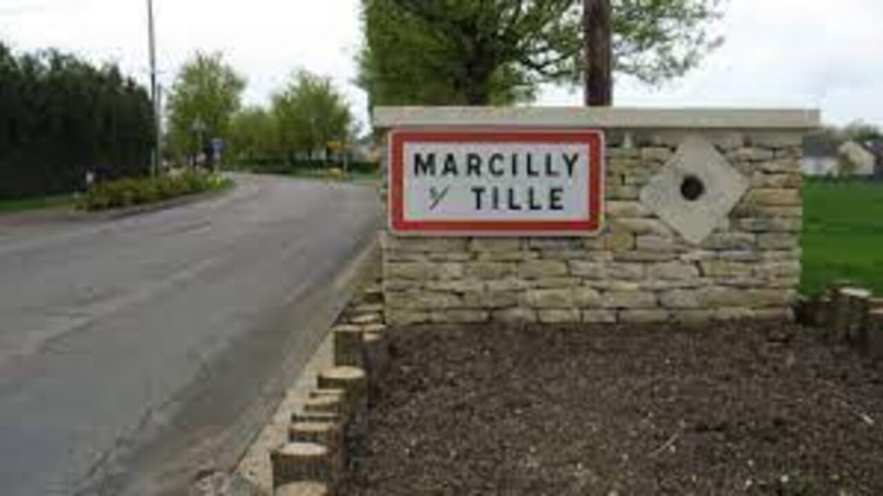 terrain  pièces 941 m2 à vendre à Marcilly-sur-Tille (21120)