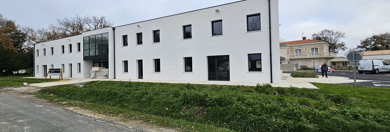 Commerce  120 m² à louer à Saint-Sulpice-de-Royan (17200)