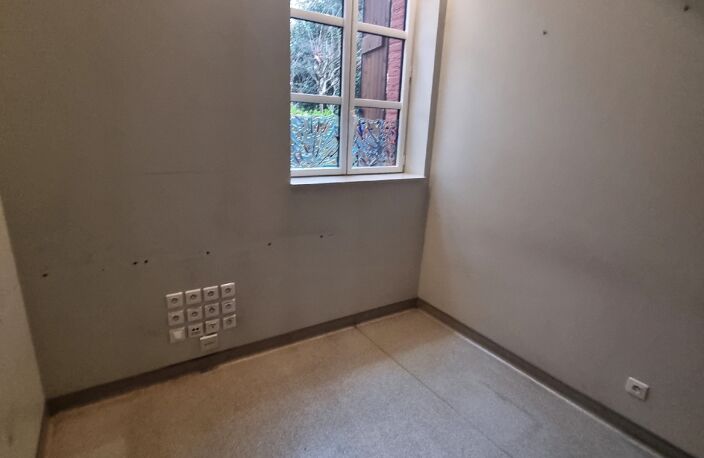 Location bureau 4 pièces 56 m² à Toulouse (31200) — photo 5