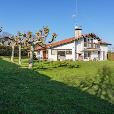 Maison 6 pièces 945000 €