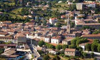 Immeuble  221 m² à vendre à Les Vans (07140)