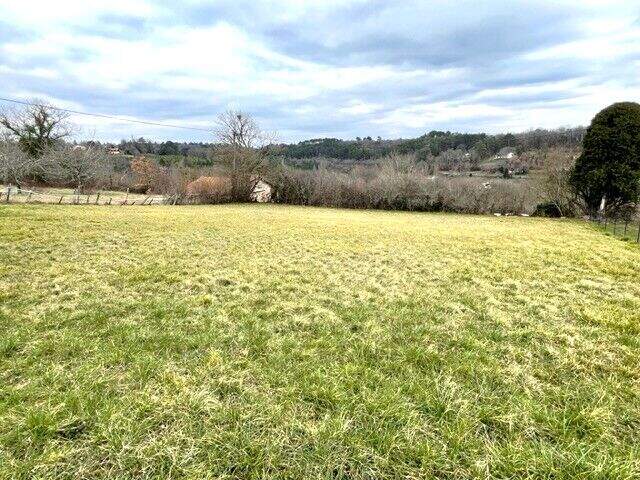 Terrain Saint Astier 1100 m2 — photo du bien
