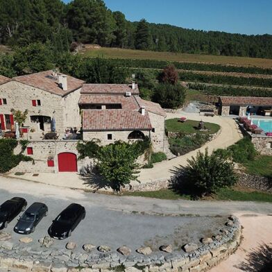 Maison 9 pièces 1050000 €