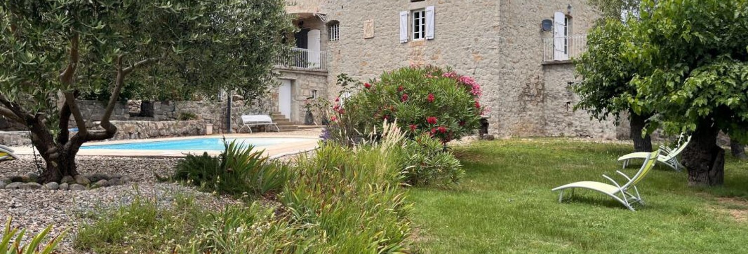 Maison 10 Pièces 316 m² à vendre à Les Vans (07140)