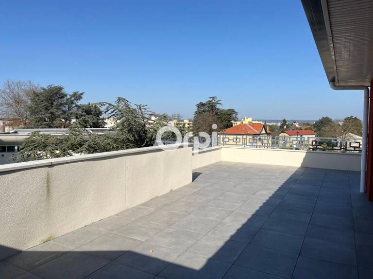 Appartement neuf en toit-terrasse Meyzieu. 5 pièces en attique de 118 m2 avec terrasse de 170 m2 — photo 1