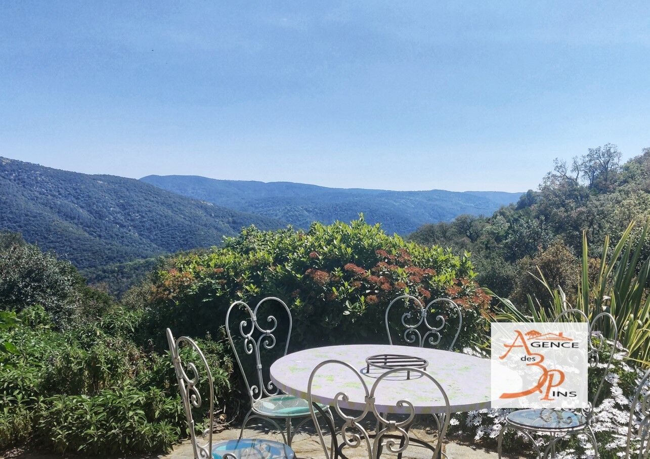 Villa / Maison  T7 à vendre Collobrières 83610