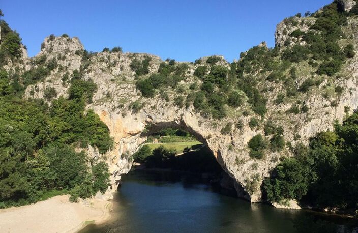 Vallon Pont D'Arc murs commerciaux  a vendre — photo 2