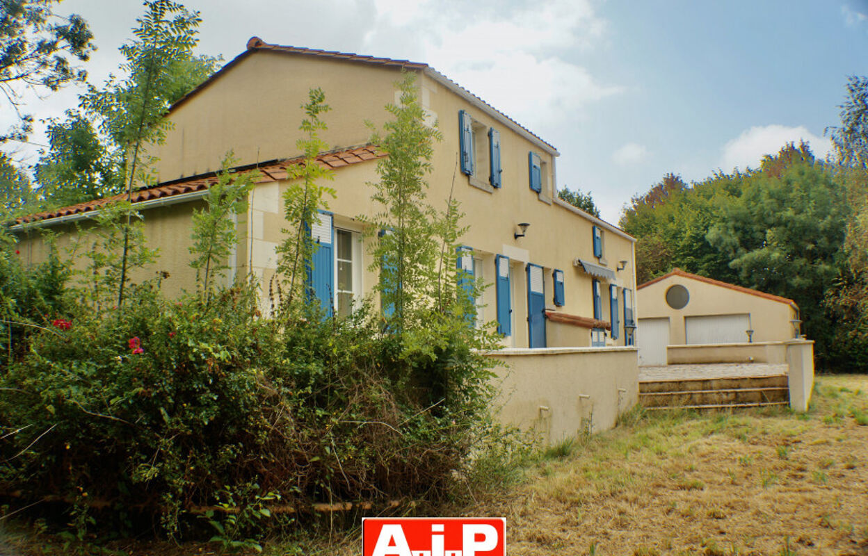 maison 6 pièces 131 m2 à vendre à Mouilleron-Saint-Germain (85390)