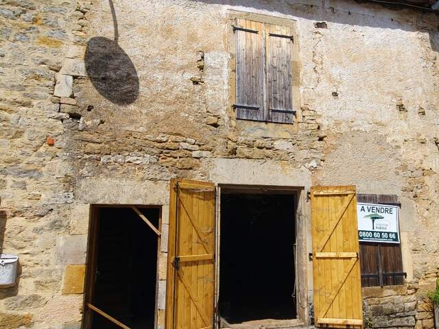 Maison à rénover — photo du bien
