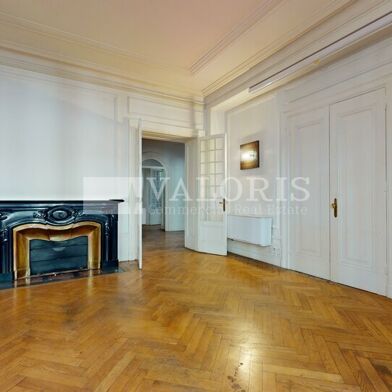 Bureau  4102 €
