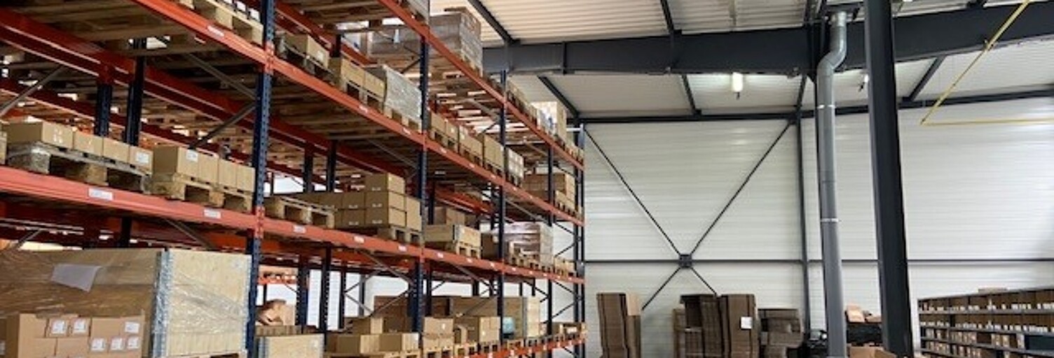 Local industriel  3247 m² à louer à La Sentinelle (59174)