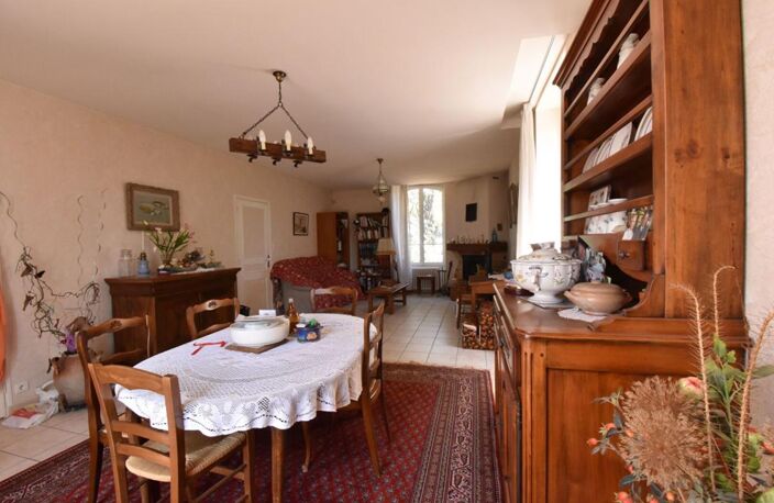 Maison T6 (131 m²) en vente à LERE — photo 3
