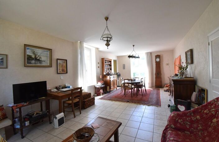 Maison T6 (131 m²) en vente à LERE — photo 5