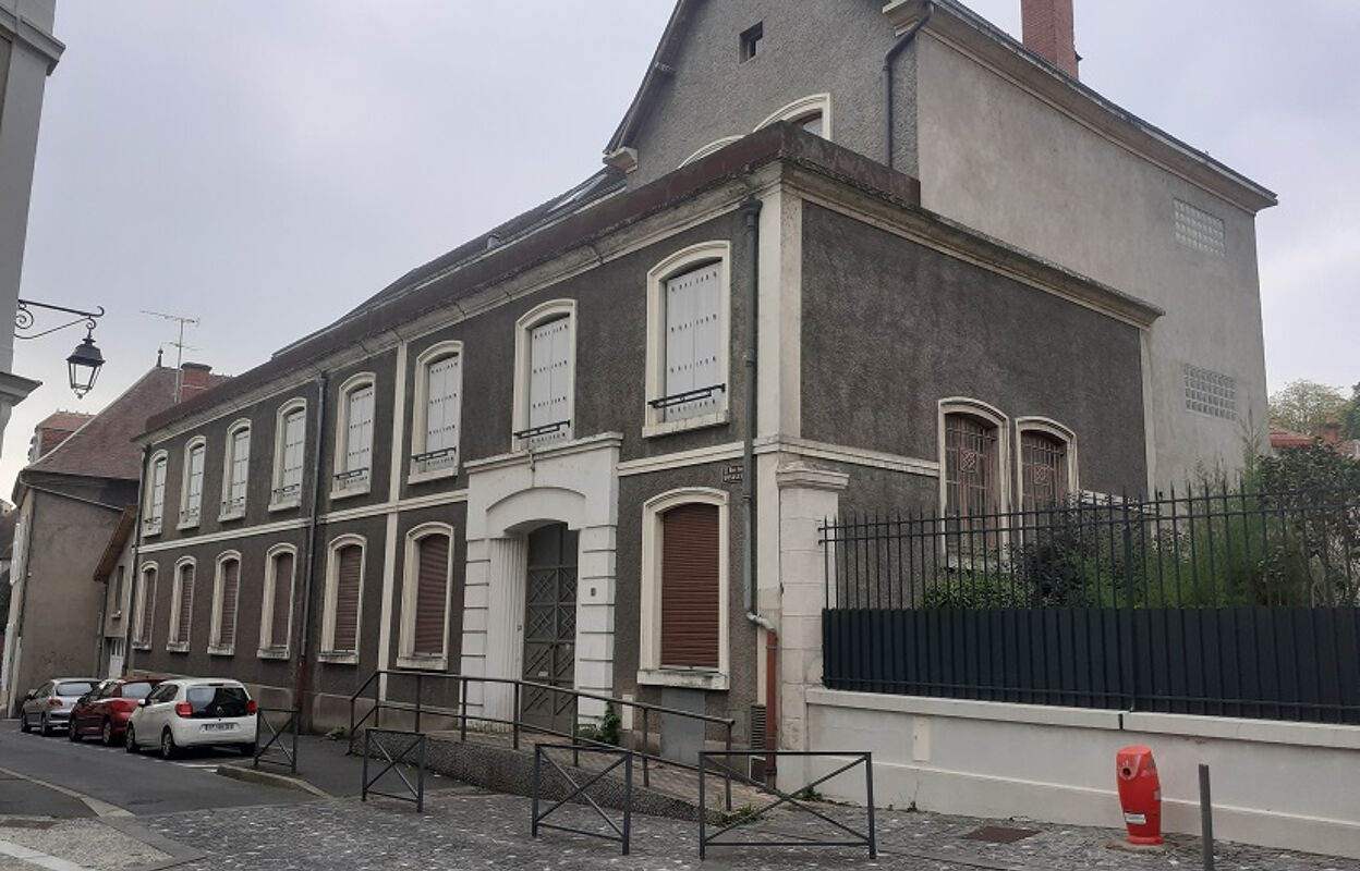 immeuble  pièces 1422 m2 à vendre à Montluçon (03100)