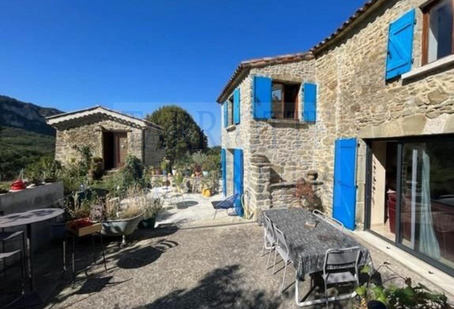 Vente maison 4 pièces 91 m² Pont-de-Barret (26160) — photo 1