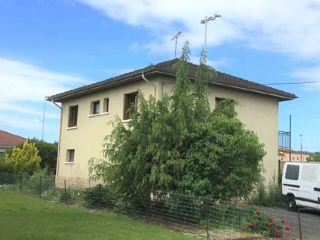 Ancienne maison à Montrevel-en-Bresse — photo du bien