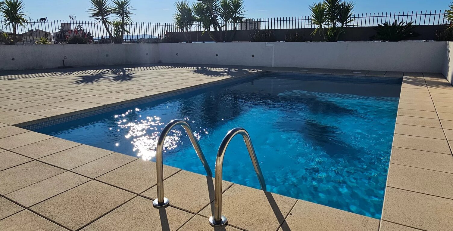 Appartement 2 pièces avec terrasse et parking. — photo 1