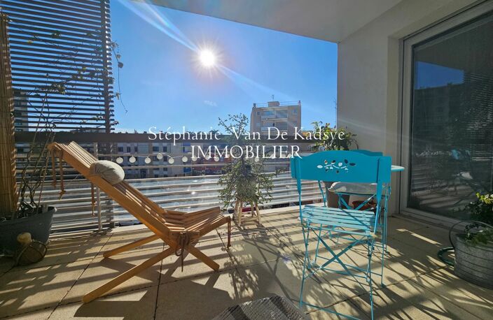 Appartement 2 pièces avec terrasse et parking. — photo 4