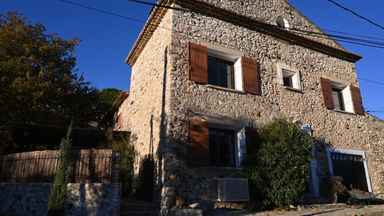 maison 6 pièces 200 m2 à vendre à Roussillon (84220)