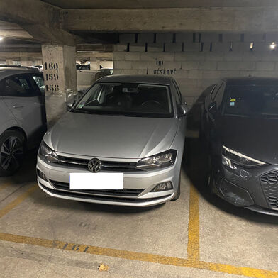 Parking 11 m²