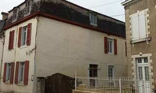 Maison 8 Pièces 207 m² à vendre à Sauveterre-de-Béarn (64390)