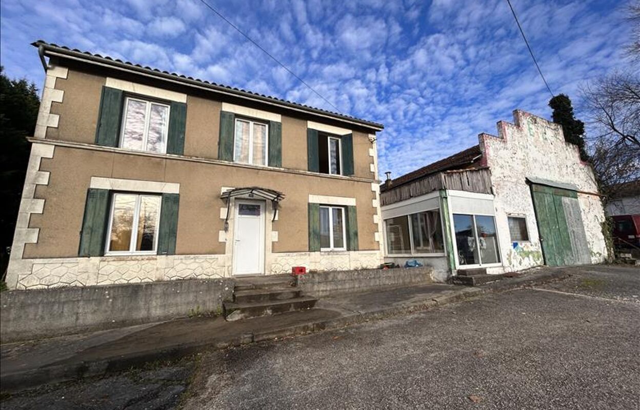 maison 6 pièces 150 m2 à vendre à Montlieu-la-Garde (17210)