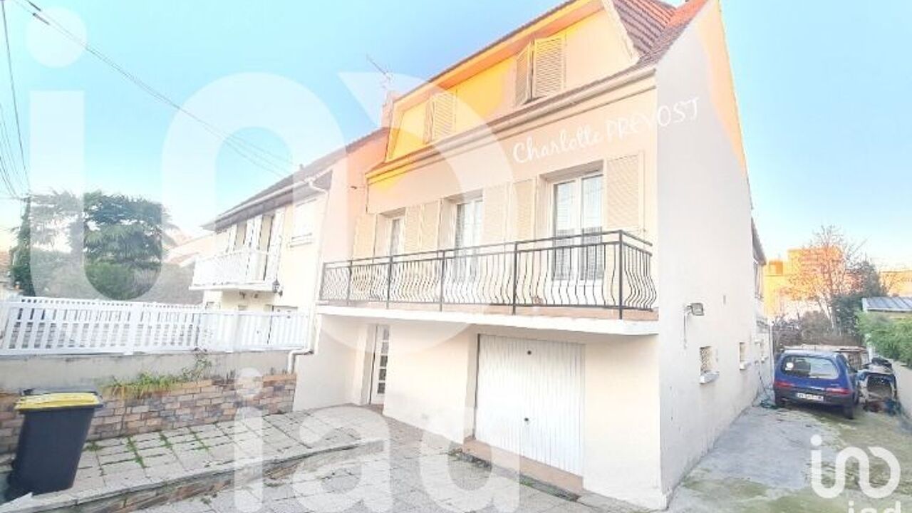maison 6 pièces 136 m2 à vendre à Saint-Denis (93200)