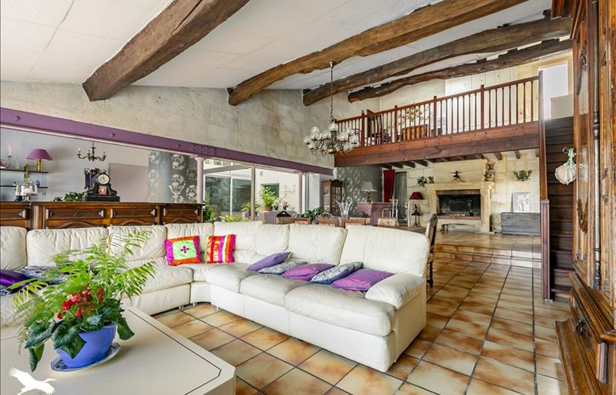 maison 8 pièces 270 m2 à vendre à Saint-Sulpice-de-Faleyrens (33330)