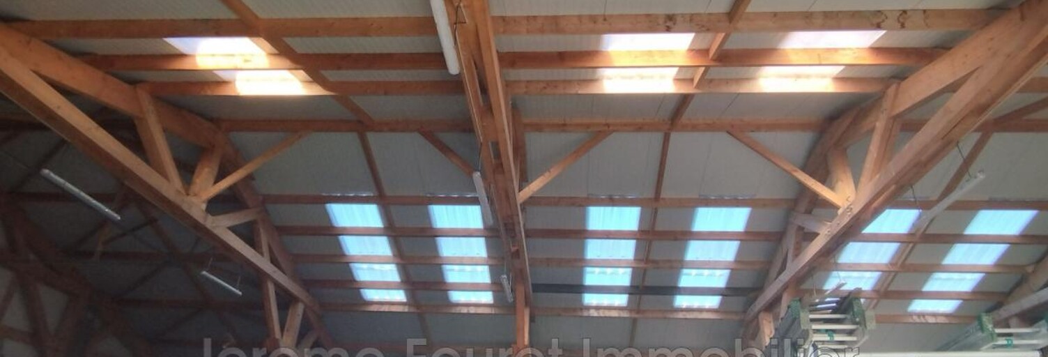 Commerce   m² à vendre à Uzerche (19140)