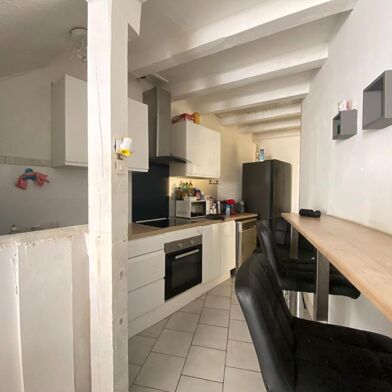 Appartement 24 pièces 105 m²
