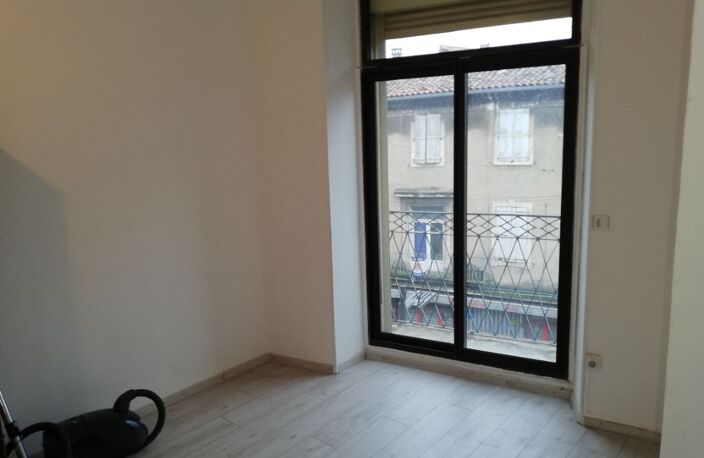 Appartement T2 dans un immeuble en cœur de village — photo 4