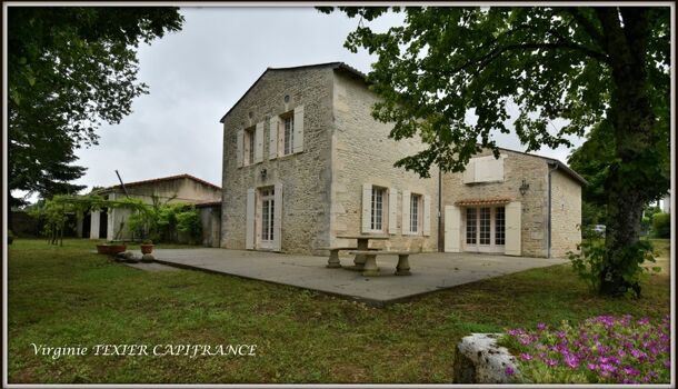 Villa / Maison 8 pièces  à vendre Saint-Jean-d'Angély 17400