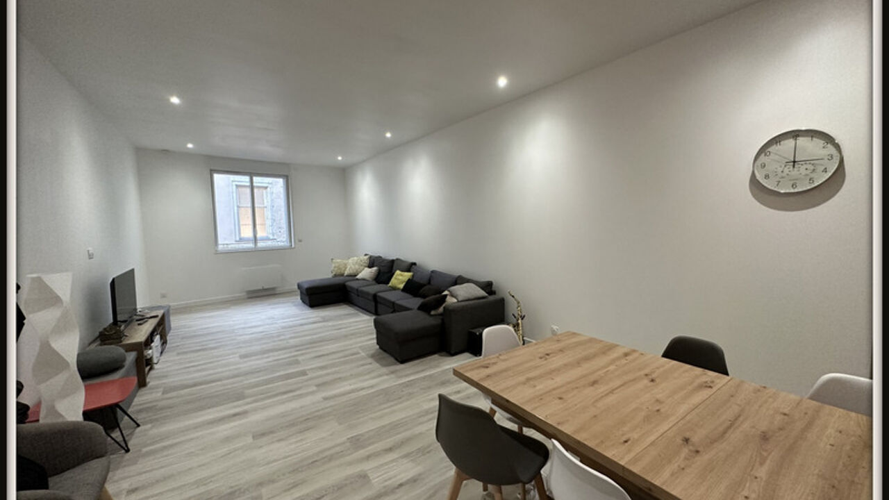 appartement 10 pièces 221 m2 à vendre à Cholet (49300)