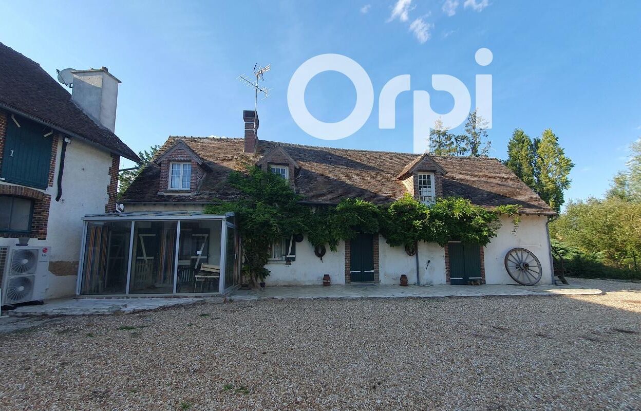 maison 6 pièces 218 m2 à vendre à Château-Renard (45220)