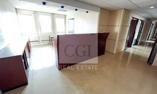 Bureau  1165 m² à louer à Villeurbanne (69100)