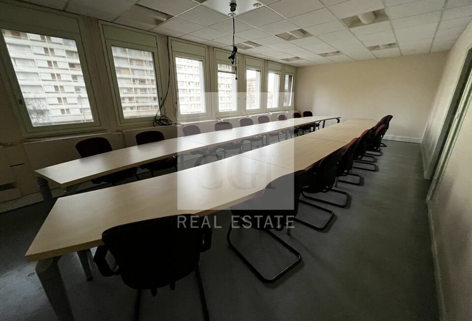 BUREAUX à LOUER — photo 1
